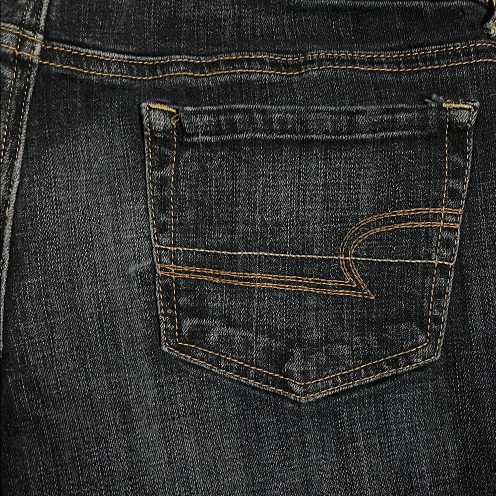 American Eagle Favorite Boyfriend jeans -size 8 long - Picture 5 of 5